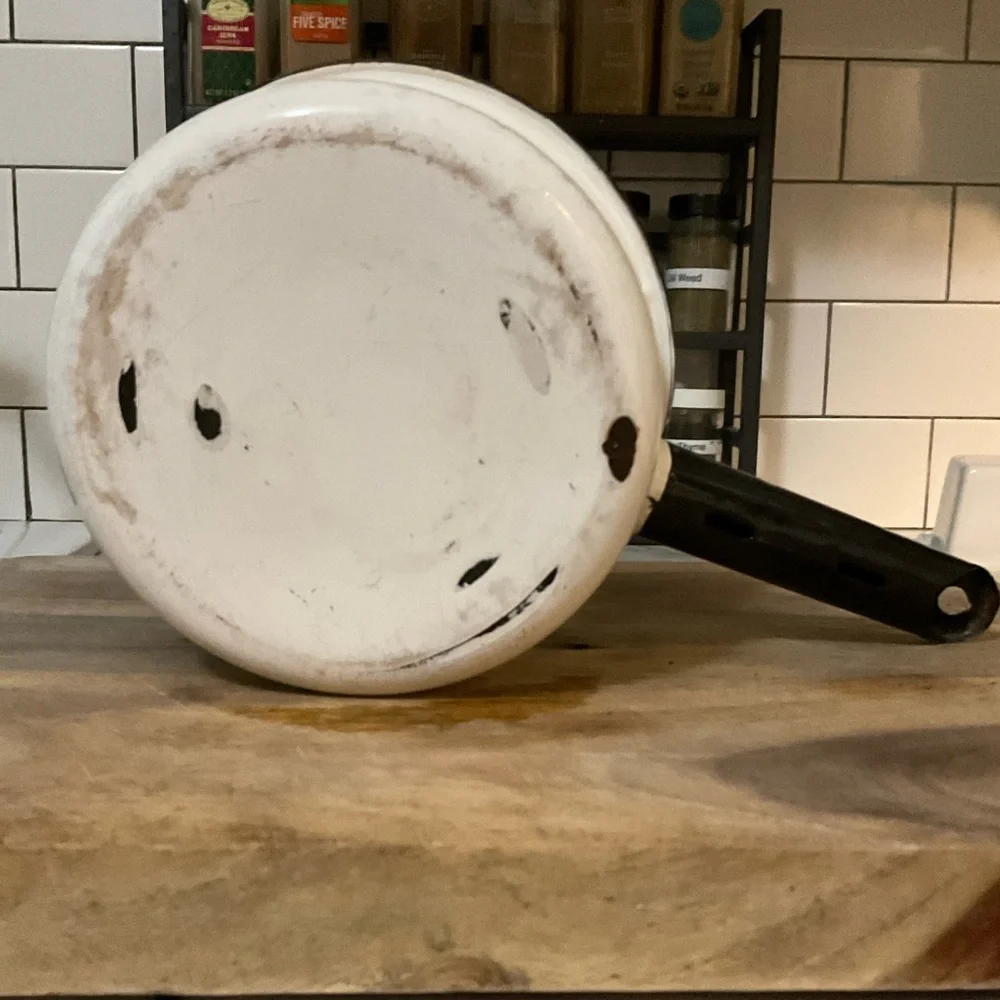 Vintage Black & White 1 Quart Enamelware Sauce Pan
